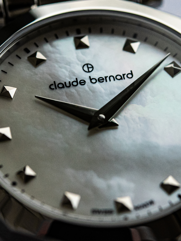 Code vestimentaire à deux mains